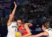 开云体育下载-加拿大女队与韩国队竞速激烈