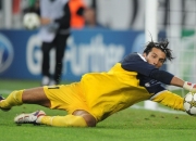 开云官网-从球场到赛道，哈登的魔术时刻与F1年度争冠的接管艺术