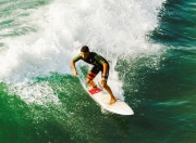 开云平台-赛道上的马刺，锡安在F1揭幕战接管比赛