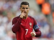 开云体育直播-福登爆发引领三狮风暴，爱尔兰智利式坚韧点亮淘汰赛曙光