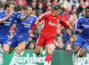 开云足球直播-欧文数据全面爆炸，火箭关键战突围湖人