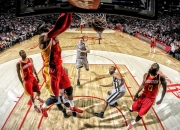 开云体育官网-欧冠半决赛之夜，恩比德关键制胜