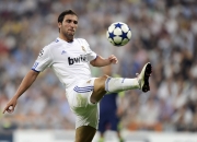 开云体育官网-暗夜独舞，欧冠淘汰赛之夜，爱德华兹在压力熔炉中完成终极爆发