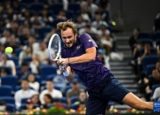 开云体育APP下载-包含法国网球队强势意大利网球队，梅德韦杰夫送出助攻的词条