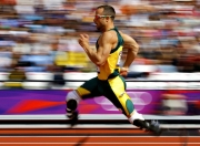 开云在线直播-从红土到硬地，西西帕斯年终总决赛惊天逆转，点燃赛场与法网遗憾的救赎之火