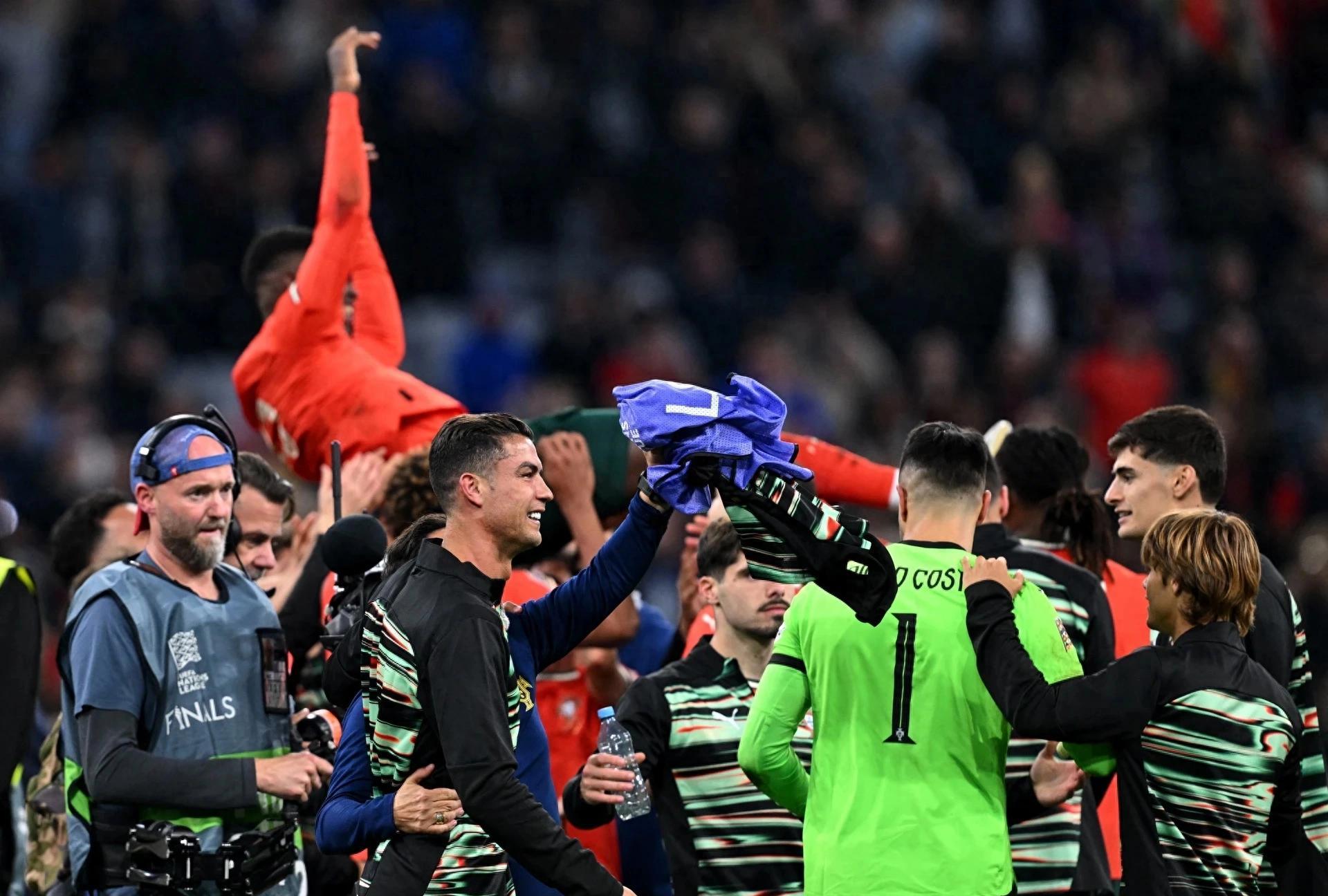 欧洲国家队球员状态火热，备战大赛