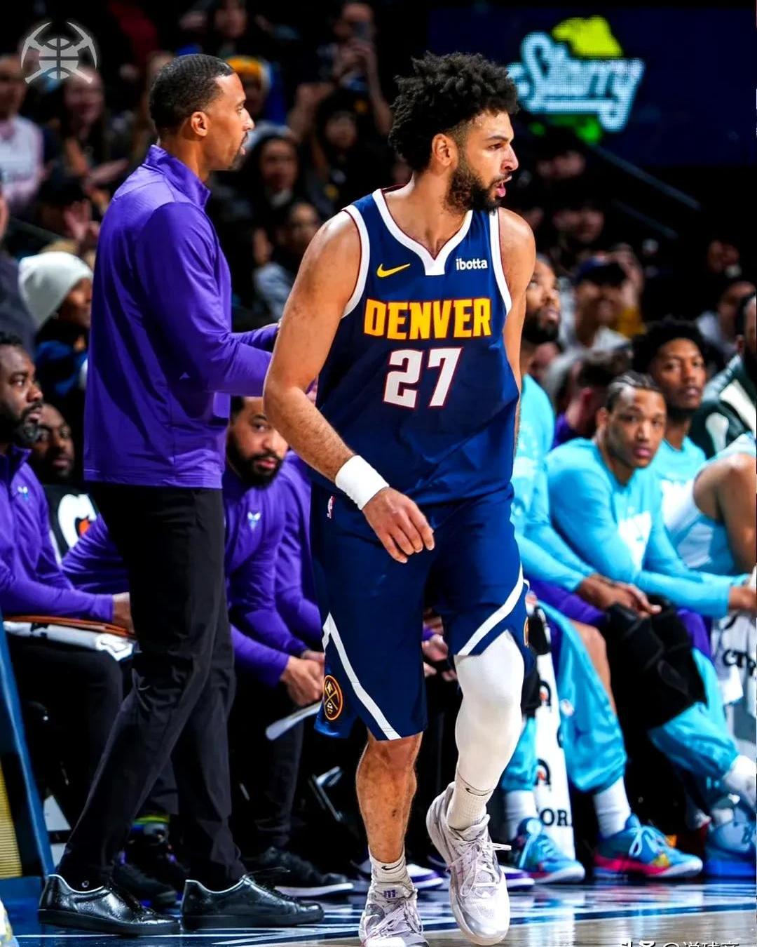 意大利网球队完胜日本网球队，穆雷完成帽子戏法的简单介绍