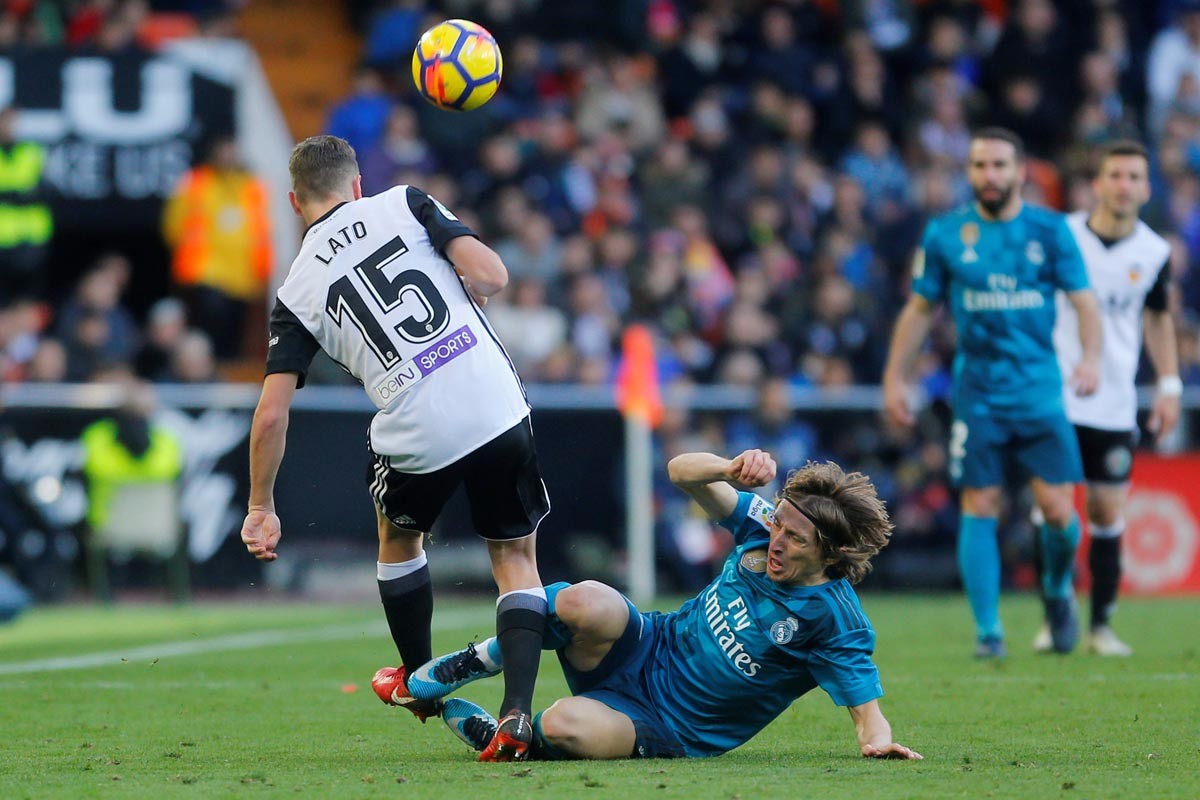 瓦伦西亚客场大胜,积分榜崭露头角的简单介绍 瓦伦西亚客场大胜,积分榜崭露头角的简单介绍