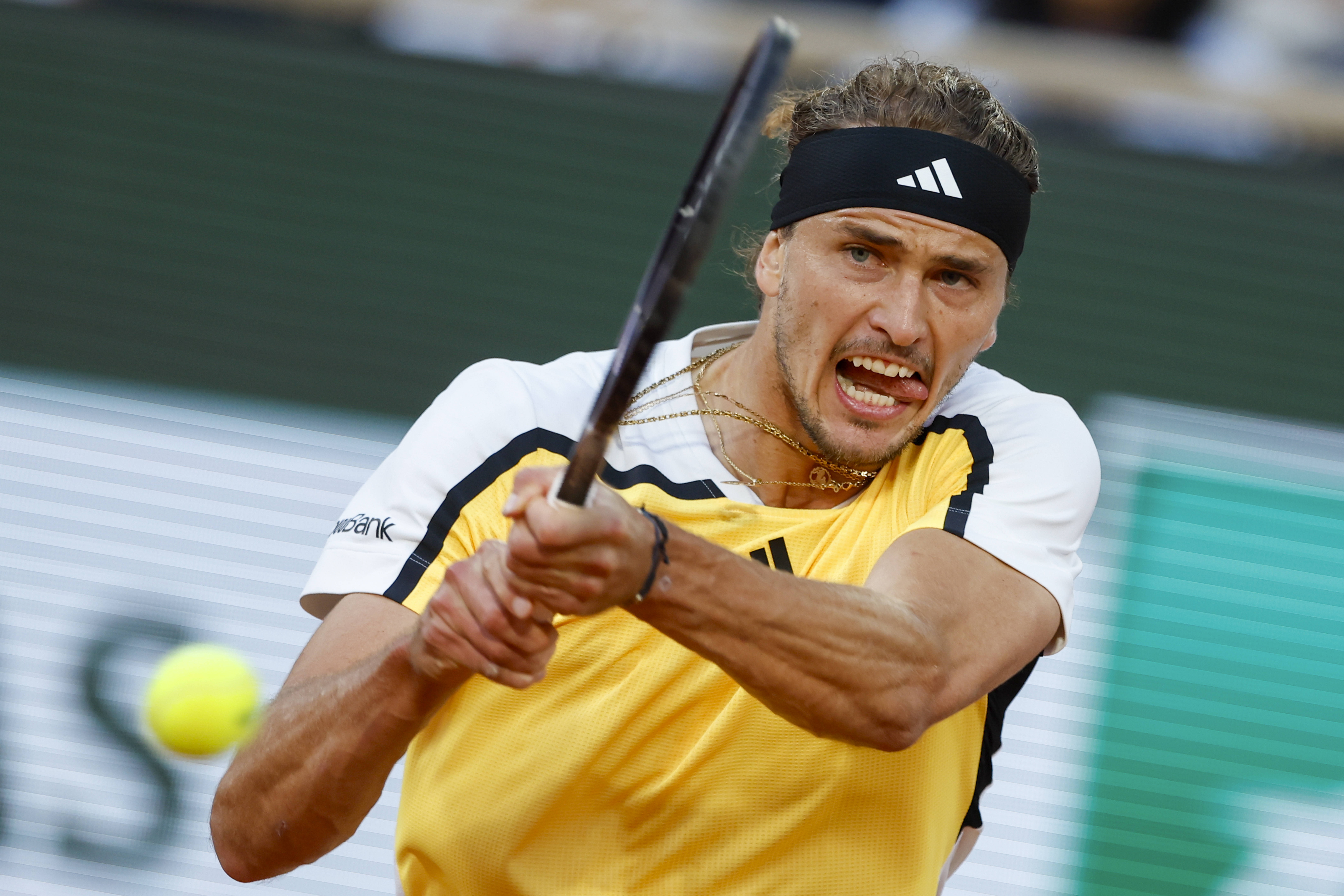 日本网球队爆冷法国网球队，兹维列夫统治全场的简单介绍