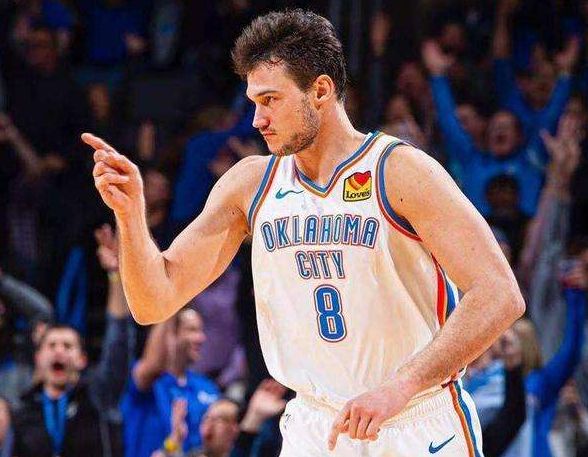 关于国王血洗湖人B队,加里纳利完成帽子戏法的信息 关于国王血洗湖人B队,加里纳利完成帽子戏法的信息