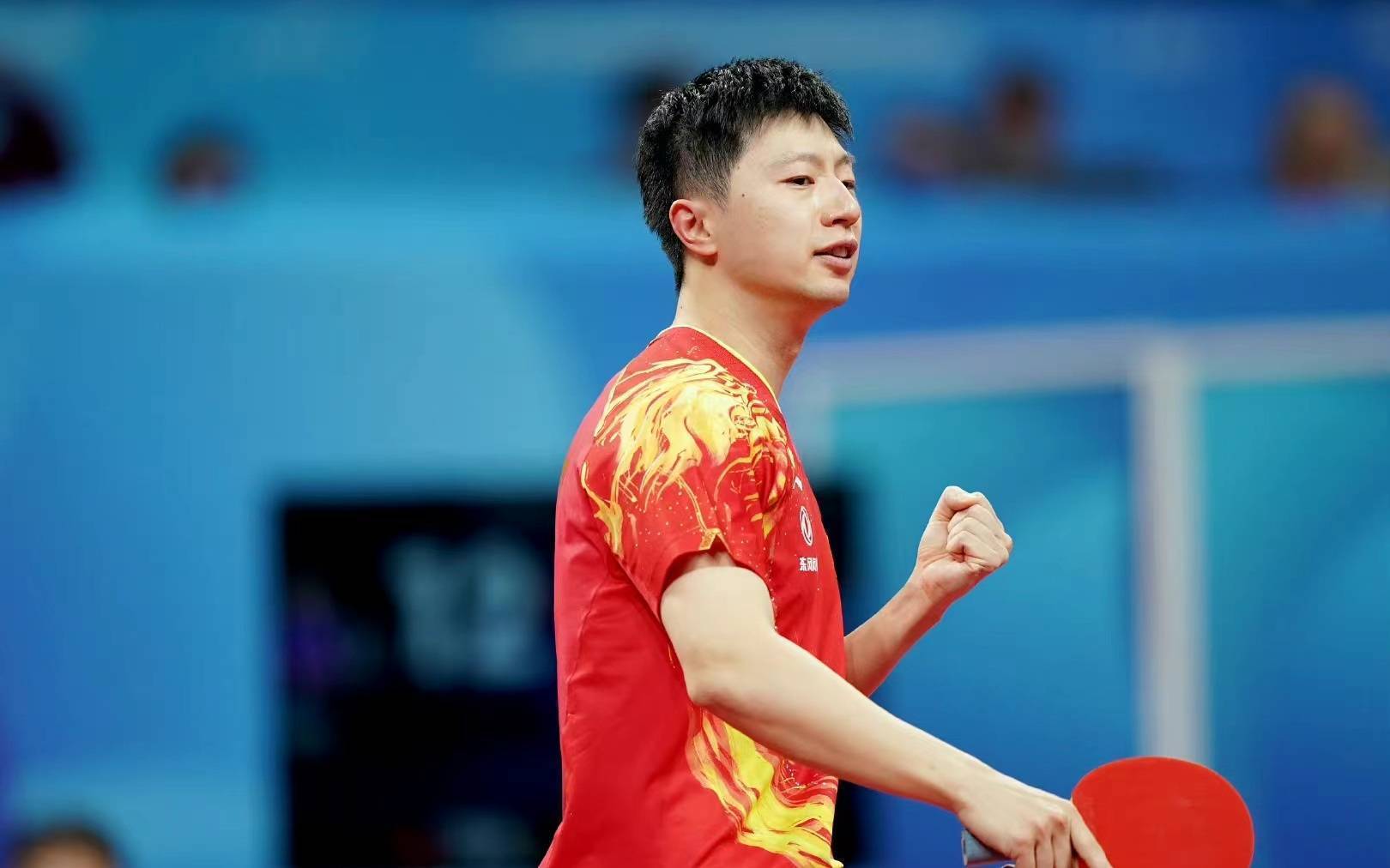 包含施图加特队展现出色实力,轻取对手晋级的词条 包含施图加特队展现出色实力,轻取对手晋级的词条