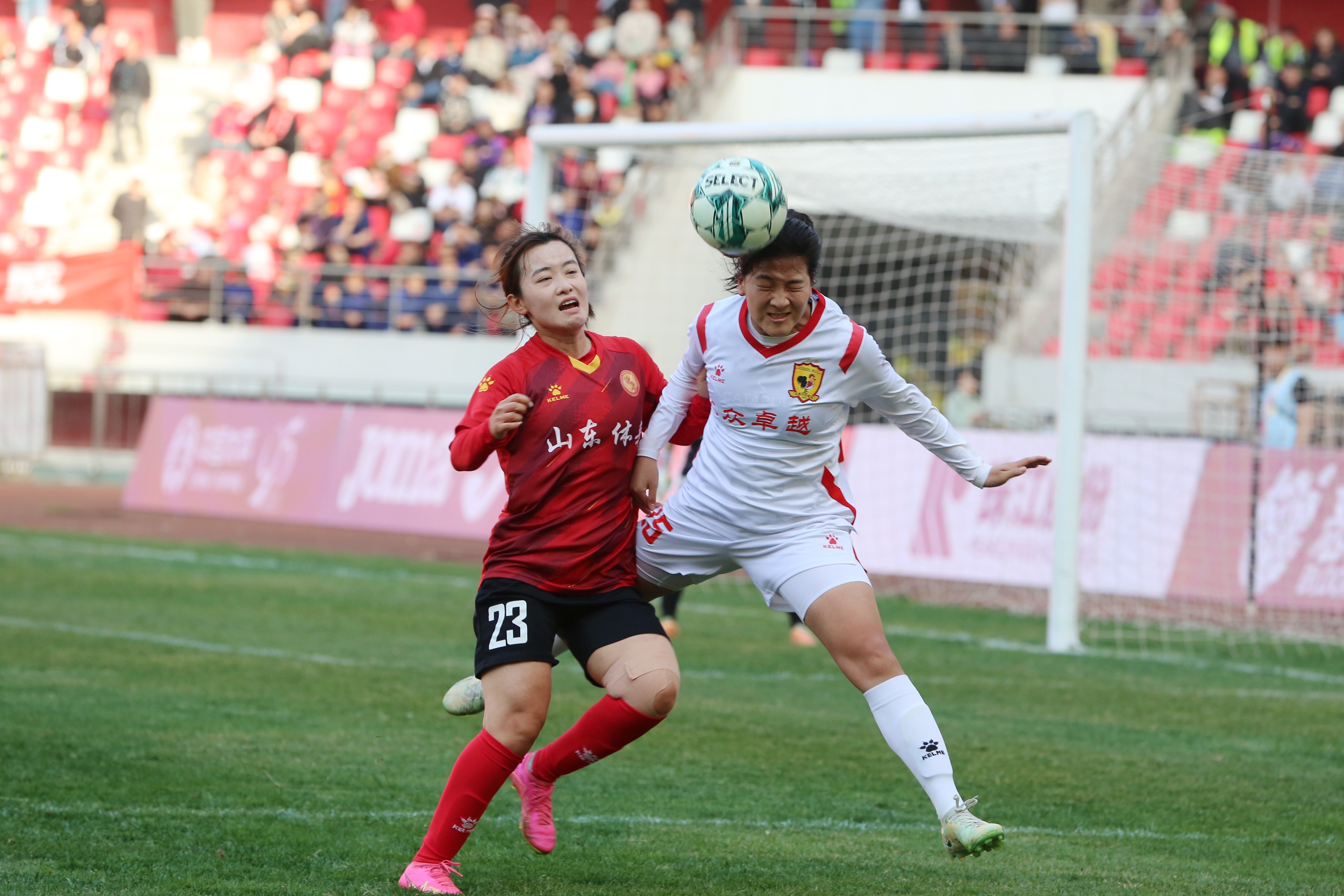 精彩足球赛事:女队实力睥睨群雄的简单介绍 精彩足球赛事:女队实力睥睨群雄的简单介绍