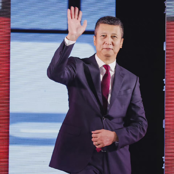 关于广州队新援宣布伤愈复出，球队士气大振的信息