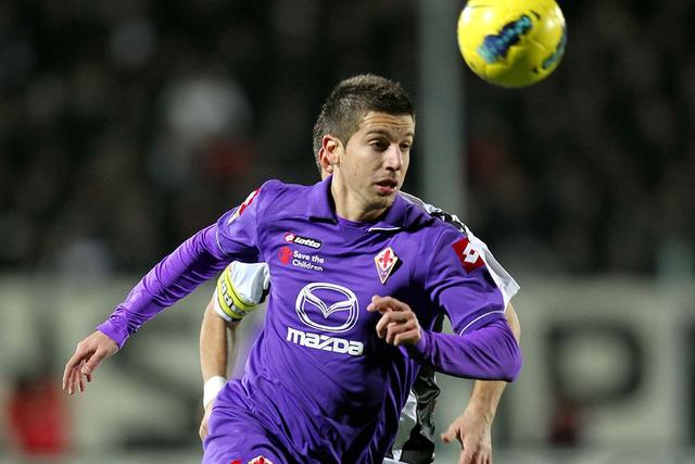 沙尔克对意甲球队展开赛前热身训练