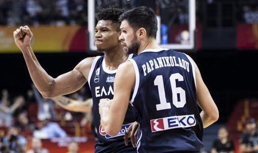 意大利队主场力克希腊，实力再获提升