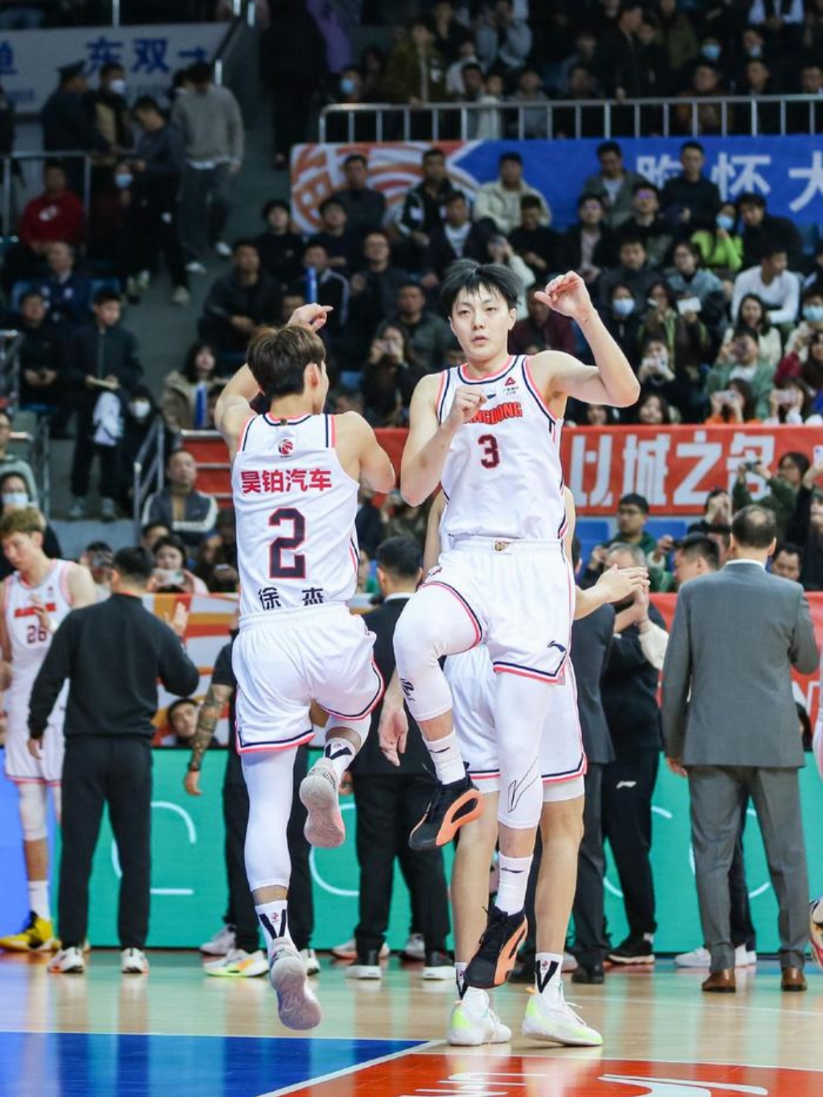 广东宏远再胜辽宁男篮,保持领先优势的简单介绍 广东宏远再胜辽宁男篮,保持领先优势的简单介绍