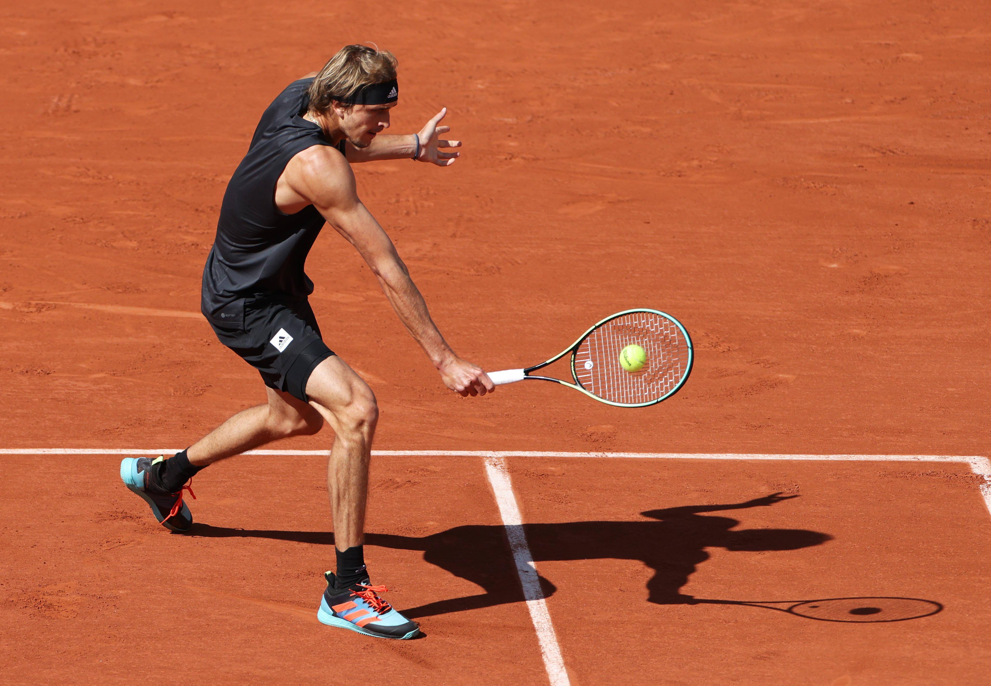 拉沃尔杯轻取澳网,兹维列夫高光表现的简单介绍 拉沃尔杯轻取澳网,兹维列夫高光表现的简单介绍