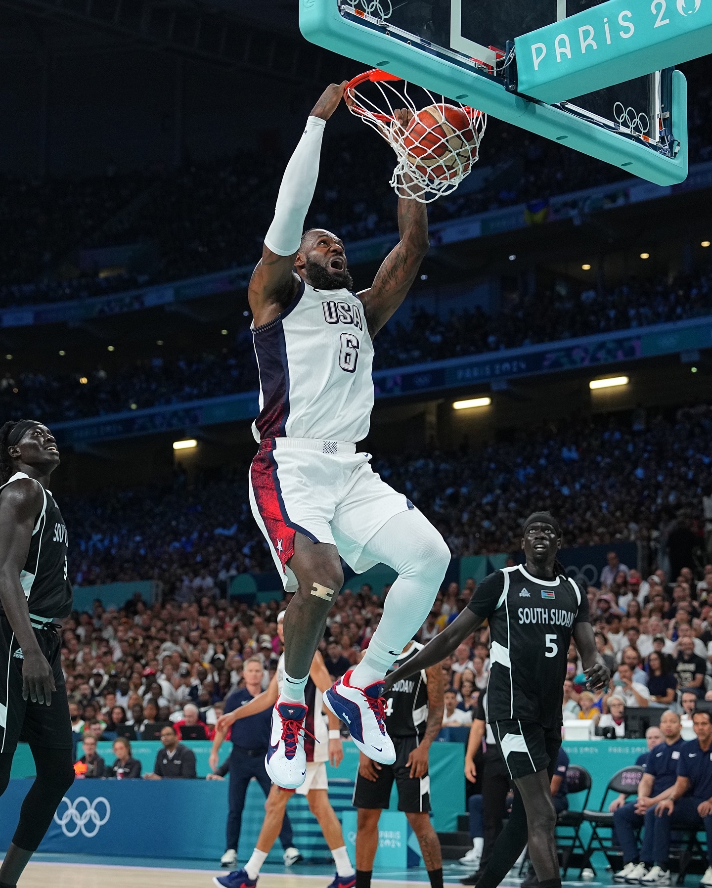 美国男篮绝杀爵士，字母哥爆发神勇