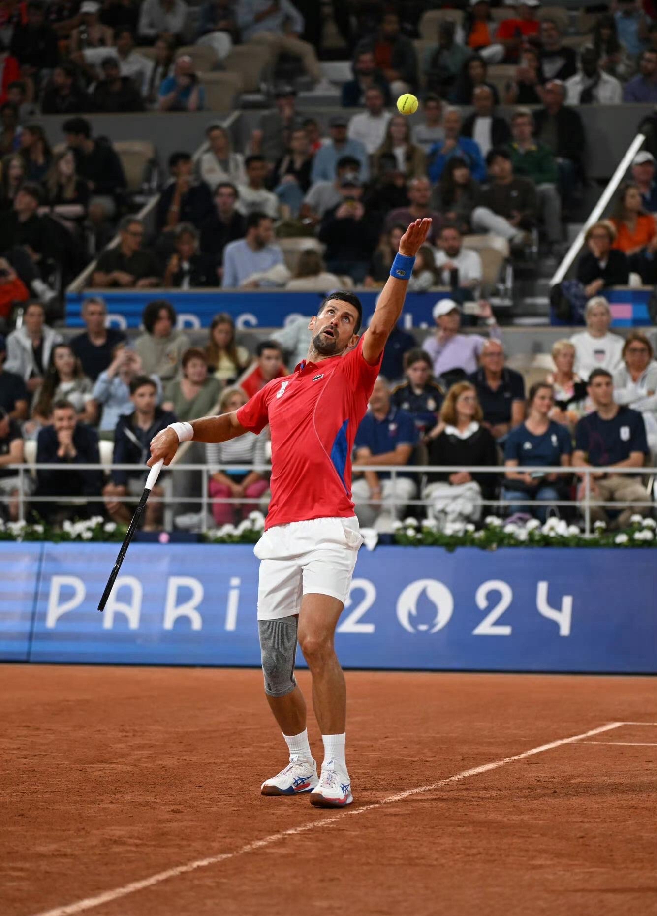 日本网球队险胜欧洲网球队，纳达尔三分雨点燃全场的简单介绍