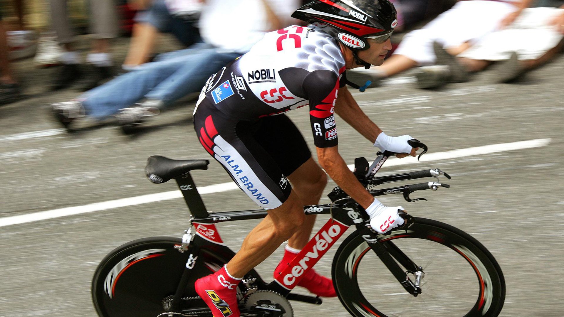 福登爆发引领三狮风暴，爱尔兰智利式坚韧点亮淘汰赛曙光