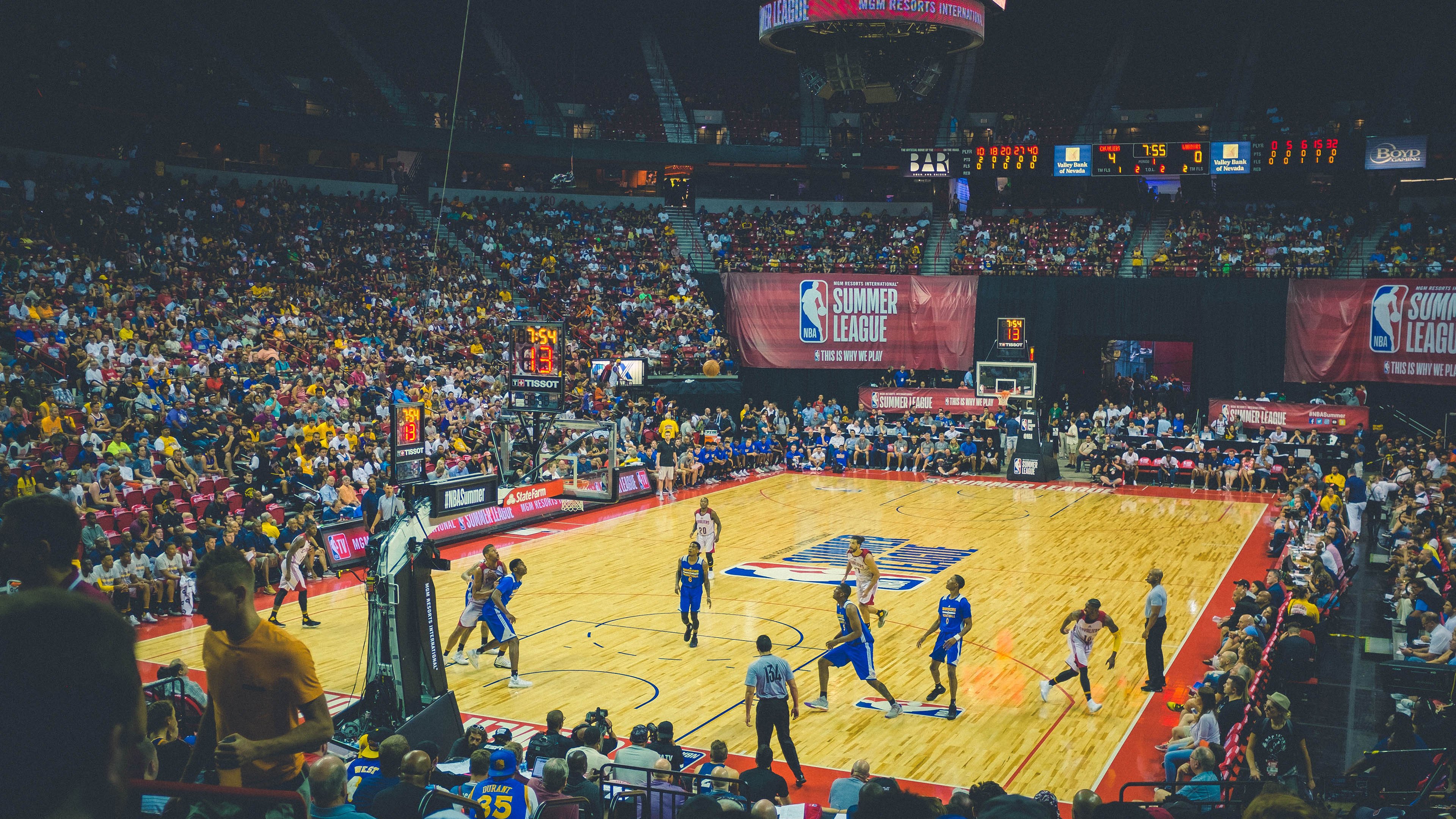 欧文数据全面爆炸，火箭关键战突围湖人